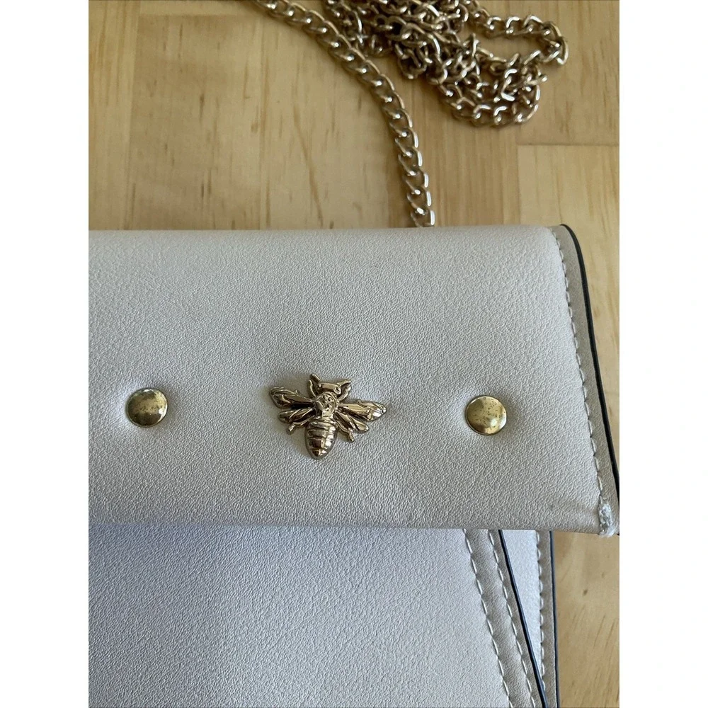 Jeweled‎ Bee Clutch Leather Snap Pouches Jewels Chain Women's Clutch